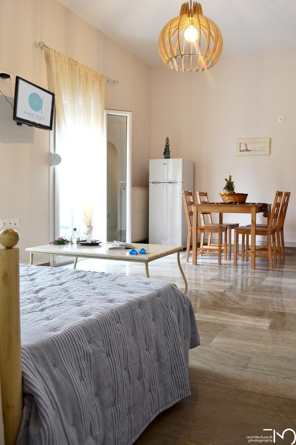 Ariadne & Theseus Apartments Naxos City Zewnętrze zdjęcie